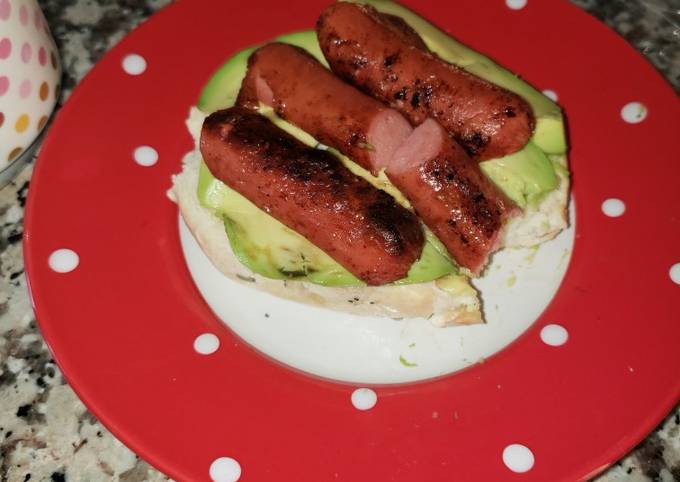 Sausage with Avocado 🥑 and bagels 🥯
