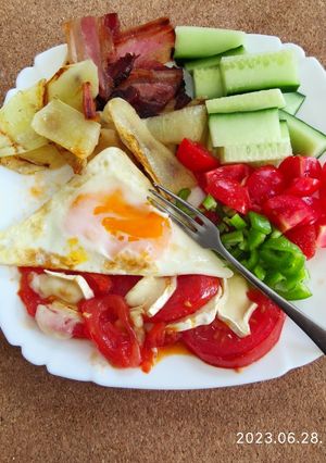 Egyszemélyes reggeli, vagy vacsora toastkenyér sütőben recept fotója