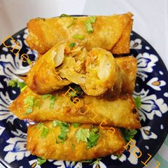 A picture of Cheezi fajita Roll.