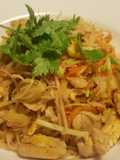 ผัดหมี่ฮ่องกงไก่