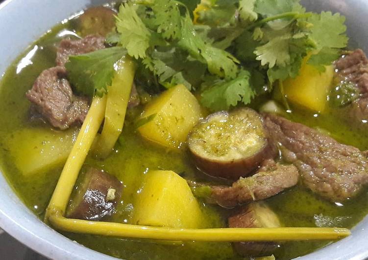 Cara Gampang Membuat Thai Beef Green Curry, Lezat
