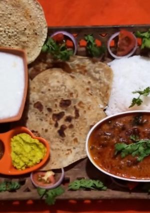 રાજમા (Rajma masala recipe in gujarati) રેસીપી મુખ્ય ફોટો