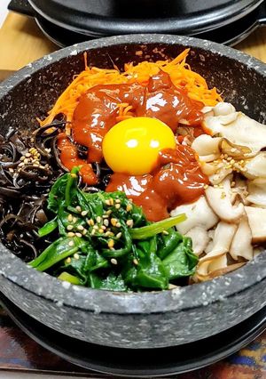 時蔬石鍋拌飯 的食譜成品照片