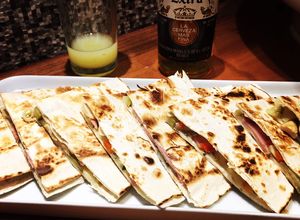 Una foto de Quesadillas