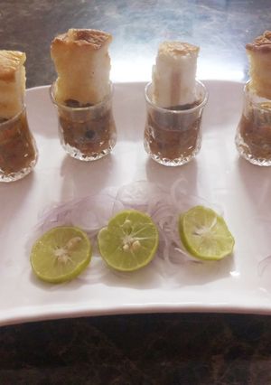 A picture of Pav bhaji shots.