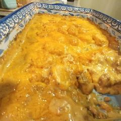 A picture of Nacho cheese tater tot casserole.