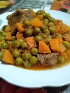 صورة لوصفة بسلة بالجزر واللحمة 😋💓