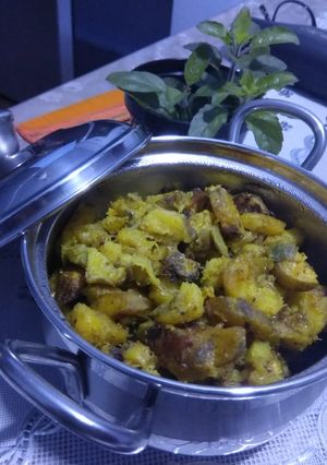 कच्चे केले की सब्जी (kacche kele ki sabzi recipe in Hindi) रेसिपी मुख्य फोटो