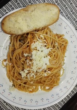 Una foto de Spaguettis a la amatriciana (mi versión)