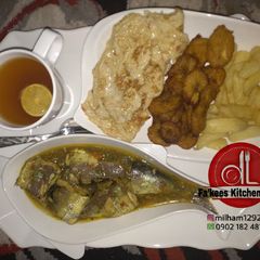 A picture of Pepper soup din kifi da chips.