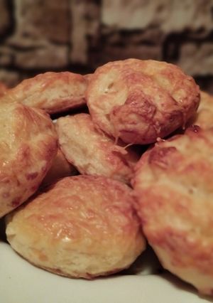 Gyors sajtos pogácsa recept fotója