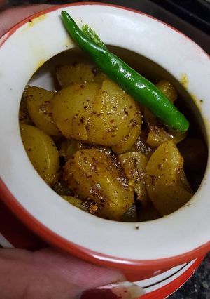 A picture of Amla achar.
