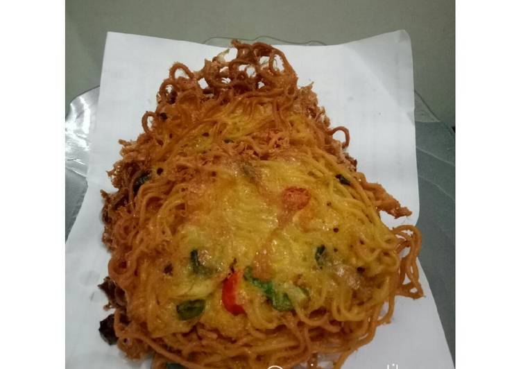 Omelet Mie Rasa Ayam Geprek