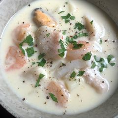 A picture of Seafood & Potato Chowder.
