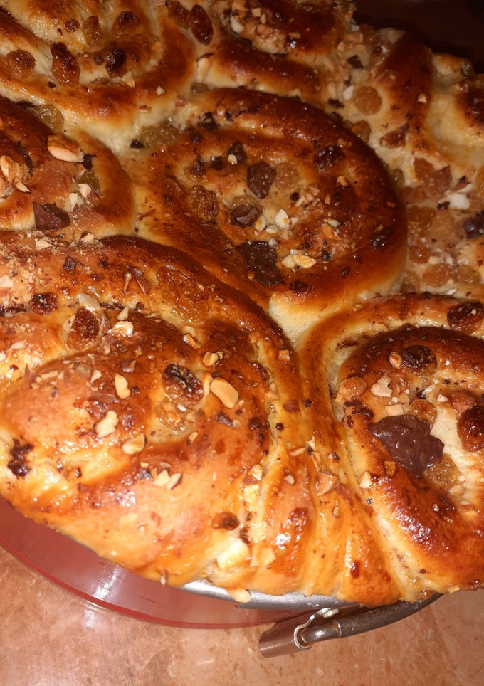 Una foto de Brioche de frutos secos y pasas