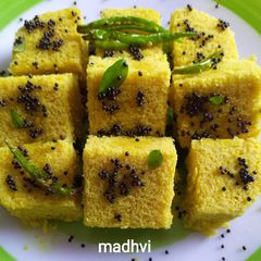 A picture of Dhokla.