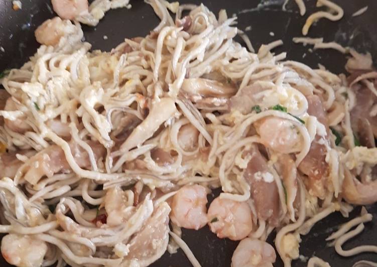 Revuelto de setas y gulas