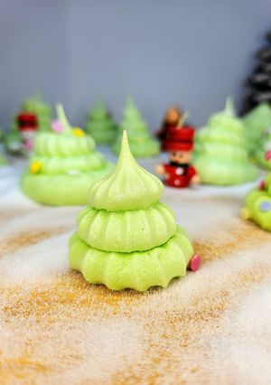 Une photo de Sapin meringue à la pistache