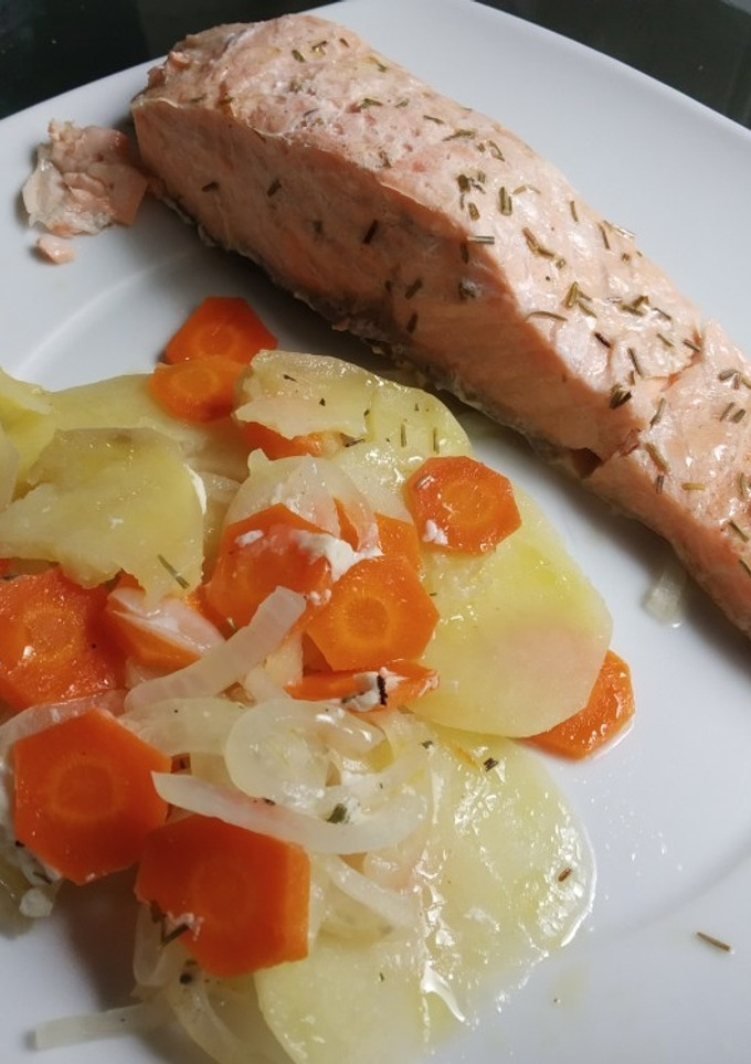 Una foto de Salmón en papillote