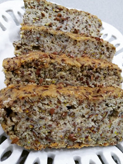 A picture of Keto flaxseed bread.