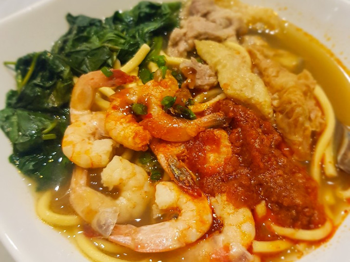 Bagaimana Menyiapkan Spicy prawn noodle, Lezat Sekali