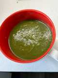 Un punch de hierro: sopa crema de espinaca y lentejas en sopera eléctrica