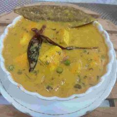 Paneer green peas masala curry A picture of Paneer green peas masala curry.