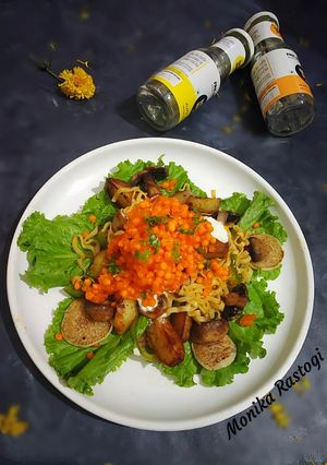 सेगो ऑन अ बेड ऑफ फ्राइड वेजिटेबल्स (Sago On a Bed of Fried Veg) रेसिपी मुख्य फोटो