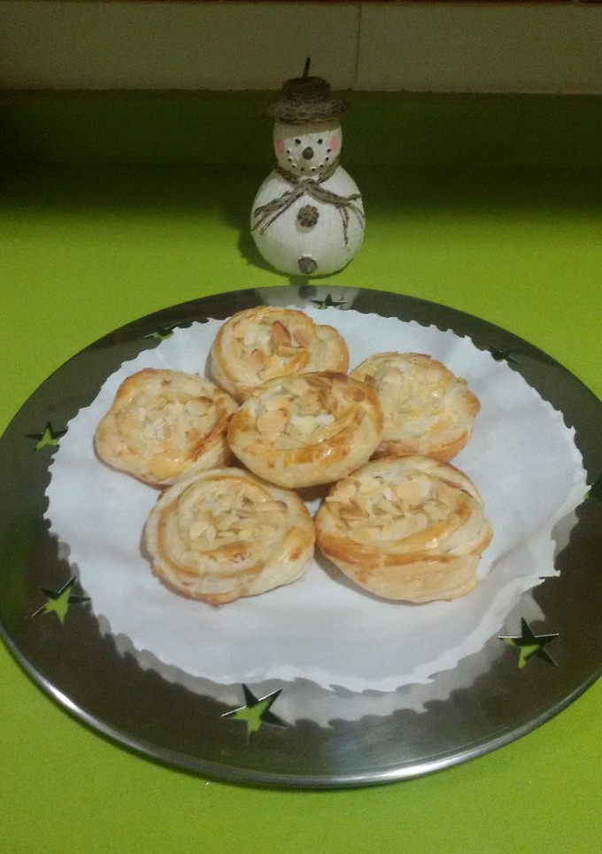 Una foto de Caracolas con crema de turrón
