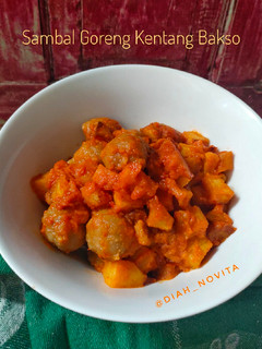 Foto resep Sambal Goreng Kentang Bakso