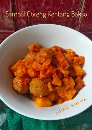 Foto resep Sambal Goreng Kentang Bakso