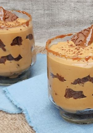 Una foto de 🍫Chocotorta en vasito 🍫Receta rápida, fácil y rendidora