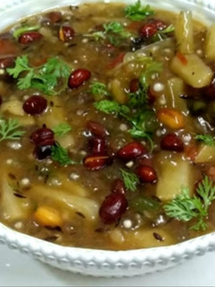 साबूदाना खिचड़ी (sabudana khichdi recipe in Hindi) रेसिपी मुख्य फोटो
