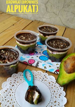 Foto resep Browkat aja#brownies alpukat#