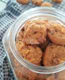 Malaysian Chocolate chips and almond nips cookies