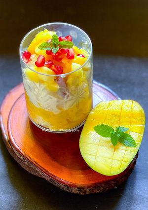 A picture of Mango Sago Pudding.