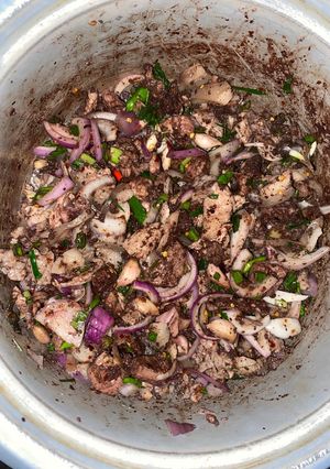 รูปของ ก้อยคั่วหมู,ตับ,หนังหมู