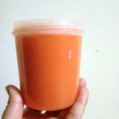 A picture of Jus sehat (carrot.cucumber.ginger.limejuice).