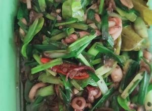 Foto resep Tumis Cumi sentir simple