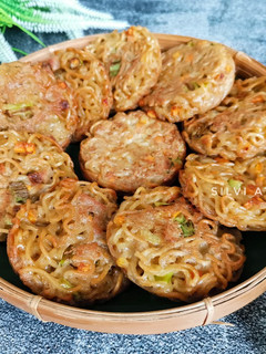 Foto resep Omelet Mie