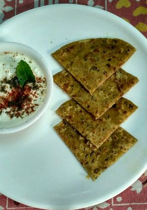 A picture of Achari paratha.