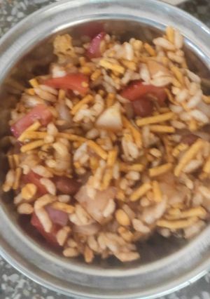 भेल पूरी(bhel puri recipe in hindi) रेसिपी मुख्य फोटो