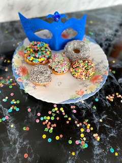 Farsangi szalagos fánk 🍩 recept fotója