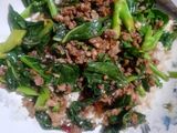 ผัดคะน้าหมูสับ