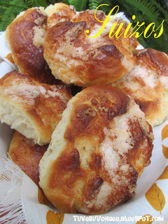 Una foto de Bollos de Leche - Suizos