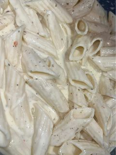 A picture of Alfredo Sauce.