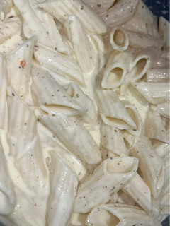 A picture of Alfredo Sauce.