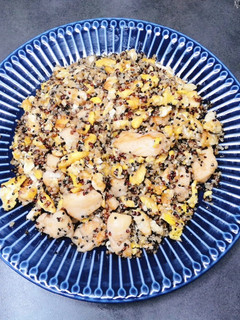 【藜麥炒雞胸肉】:(藜麥炒飯) 的食譜成品照片