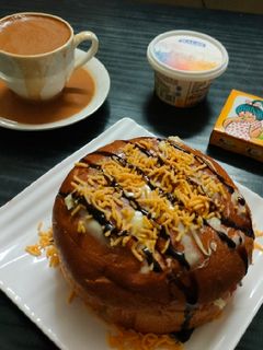 મસ્કા બન (Maska Bun Recipe In Gujarati) રેસીપી મુખ્ય ફોટો