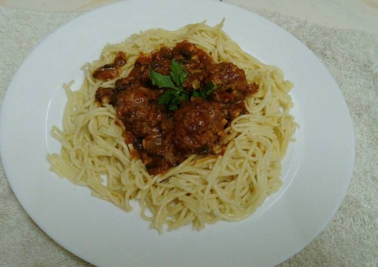 Step-by-Step Guide to Make Favorite Spaghetti with meat balls